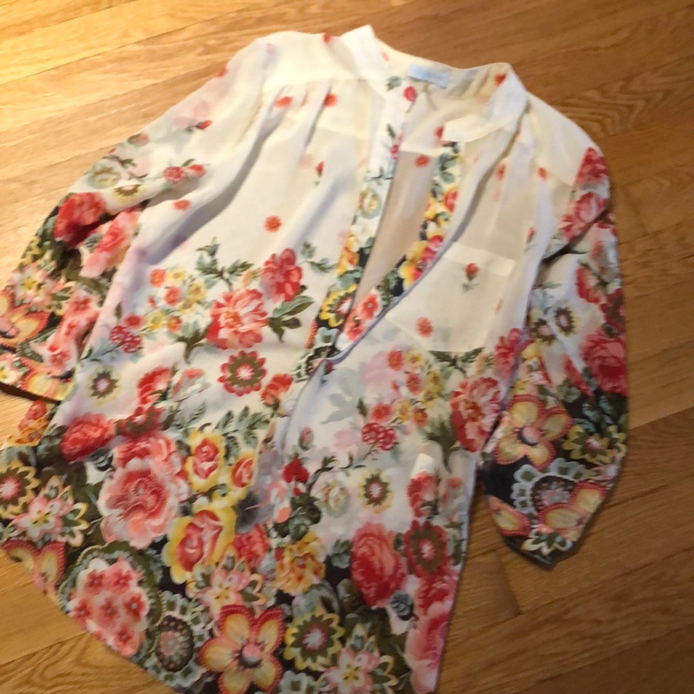 Floral Tunic by Jun & Ivy